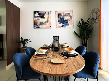 Ciudad de las Américas Modelo Roble Comedor 